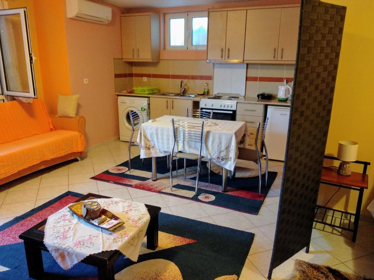 Terpsi Apartments Kyparissia Dış mekan fotoğraf